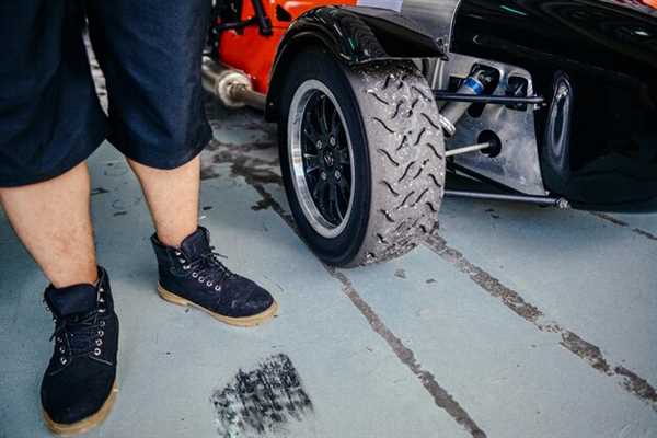 Evaluating Tread Patterns for Specific Driving Conditions